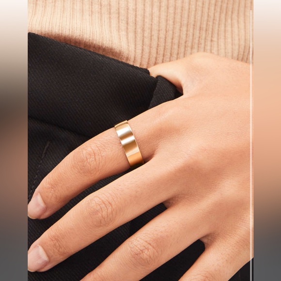 Mejuri Jewelry - NWT Mejuri Stacker ring Size 5